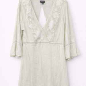 Codigo-30 Puntos 30  Vestido corto verde claro con encaje  Talla L | ENVÍO GRATIS