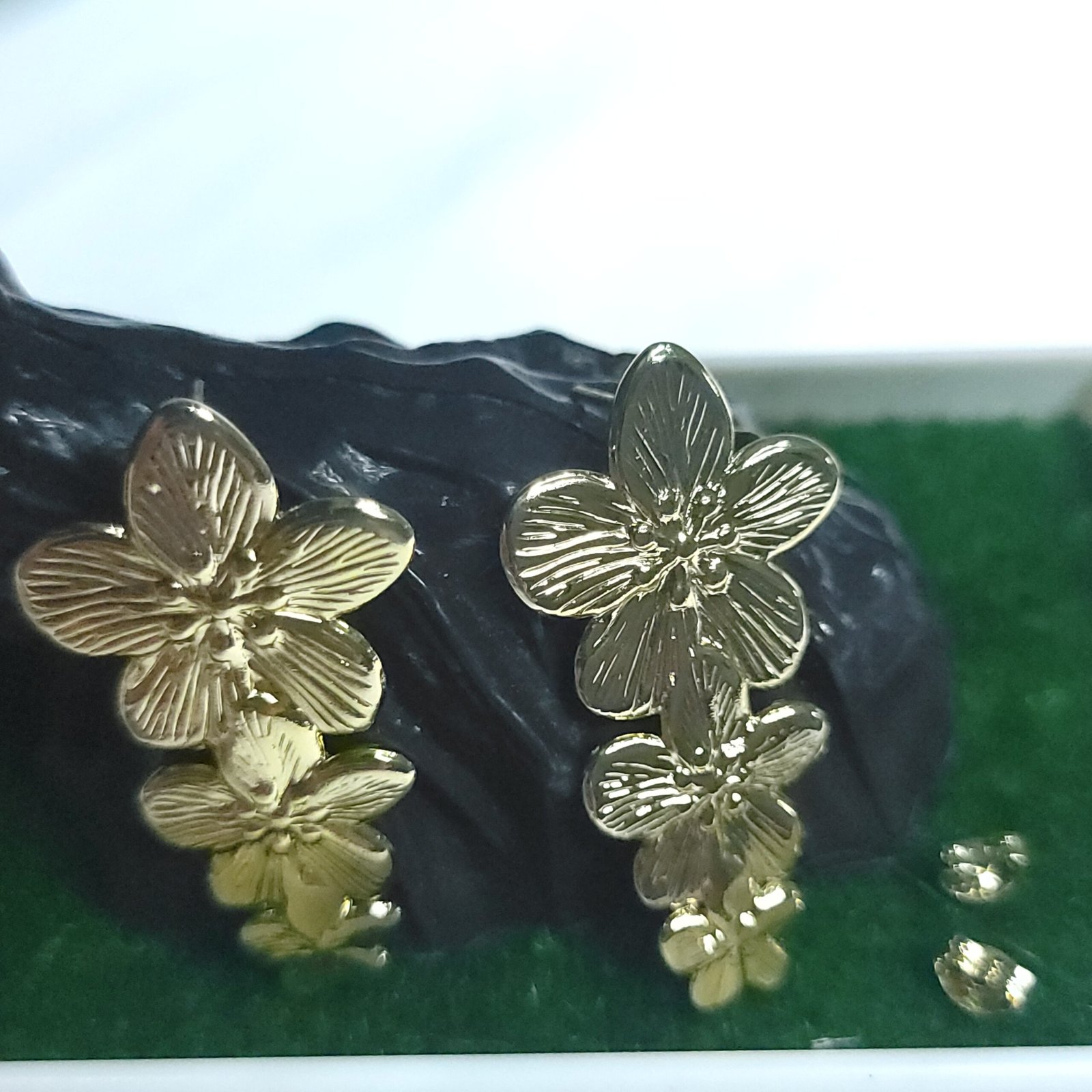 Aretes Dorados - Imagen 2