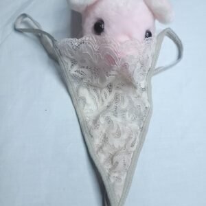 Codigo-111-Panty Hilo de Encaje Semitransparente Color Beige – Talla S