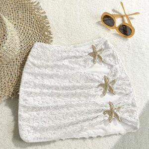 Falda Elegante Blanca con Detalles Dorados