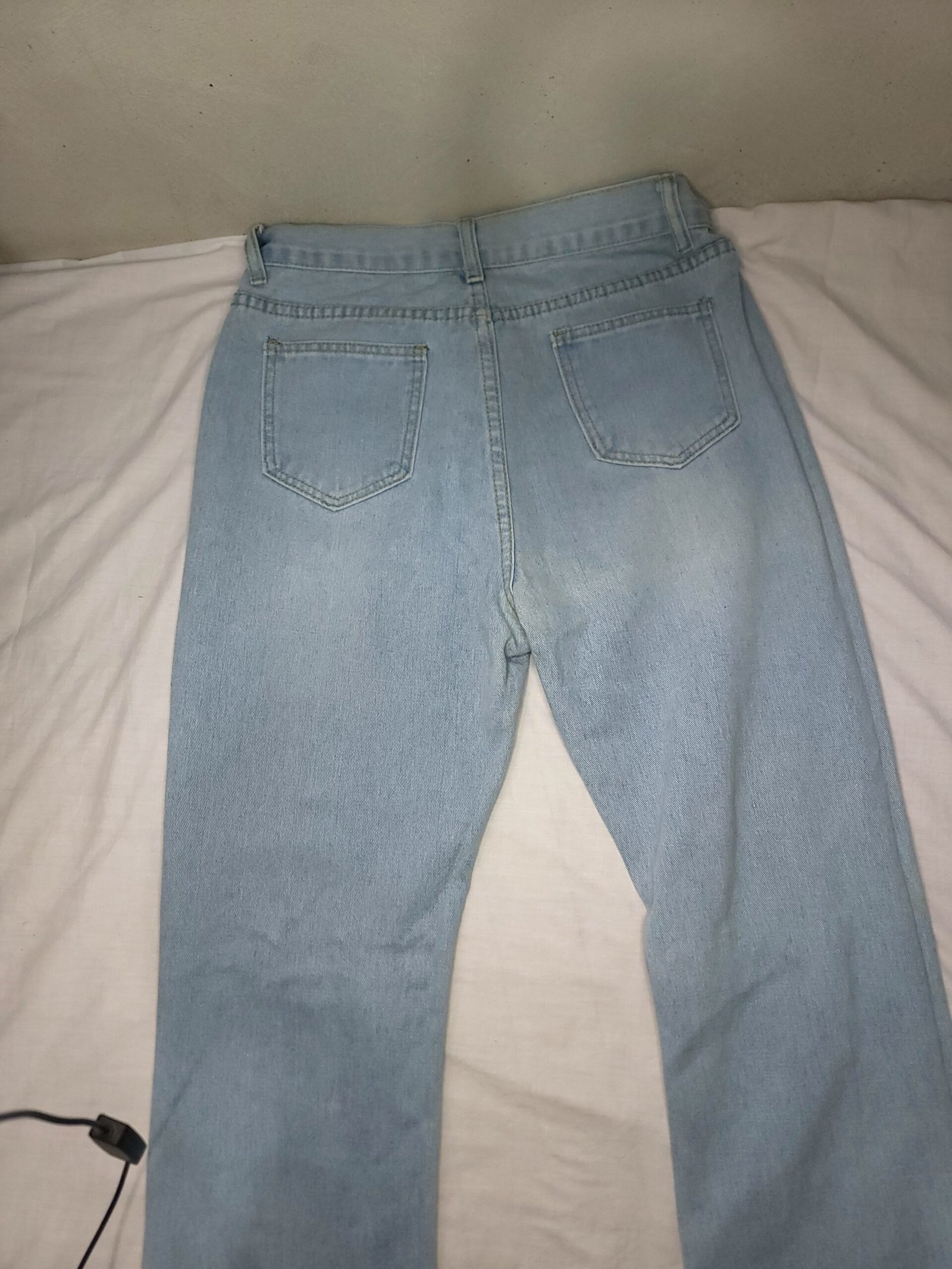 Jeans Rectos con Rasgados en las Rodillas - Imagen 3