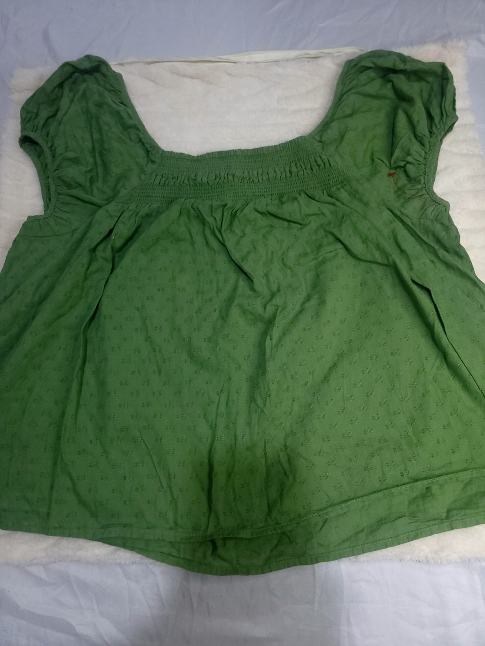 Blusa de Manga Corta con Cuello Redondo y Detalle Fruncido - Imagen 3