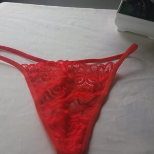 -Panty Hilo de Encaje Semitransparente Color rojo – Talla S